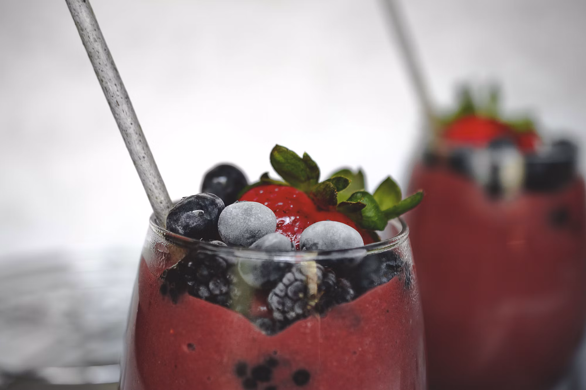 Exploring the World of Artisan Juices: A Guide to Crafting Unique Flavors